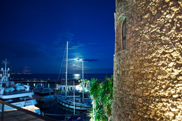 Nightlife on Puerto Banus Marina - Panoramic Villas