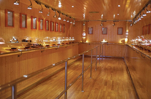 Inside the Carromato de Max Museum, showing the many sphere displays